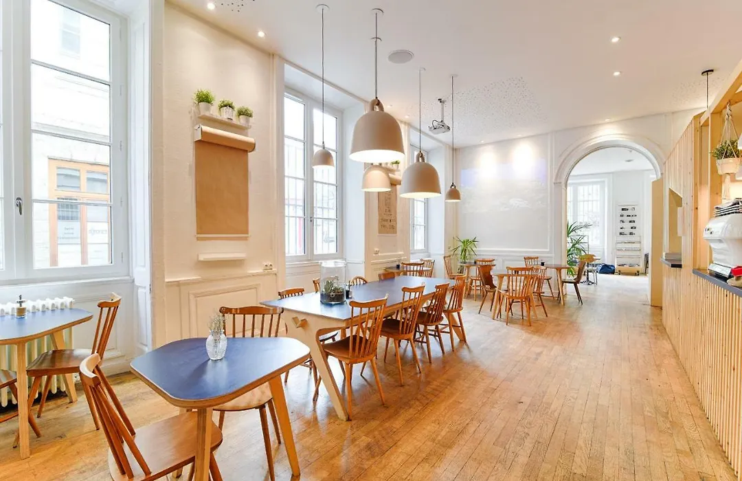 Slo Hostel Lyon Les Pentes (Adults Only)-1